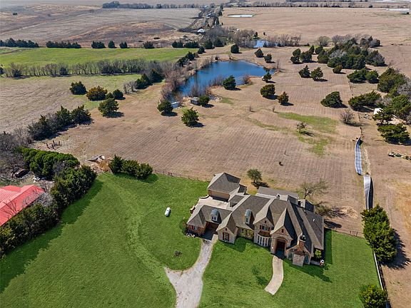 5th image of 4026 Howard Rd