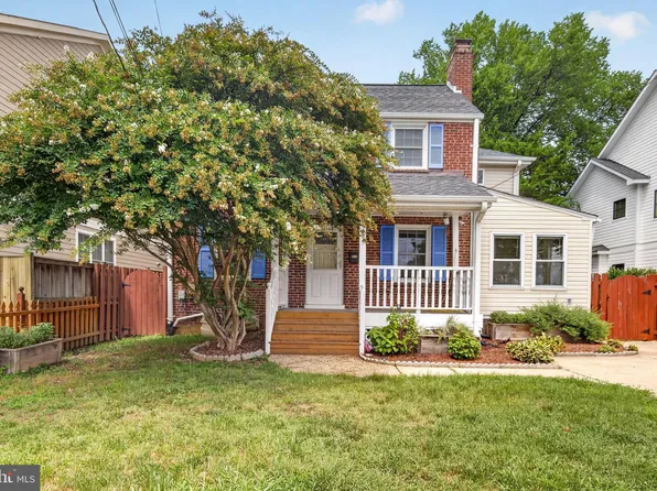4705 22nd St N, Arlington, VA 22207