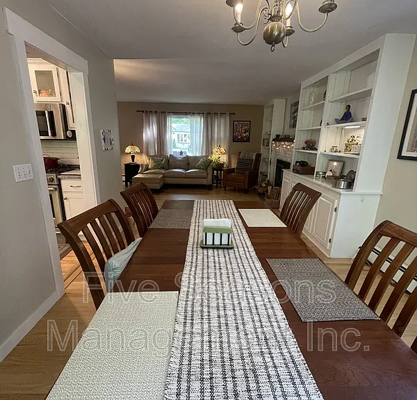 70 Pleasant Ave — Photo 22