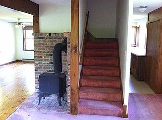 32 N Taylor Hill Rd, Montague, MA 01351