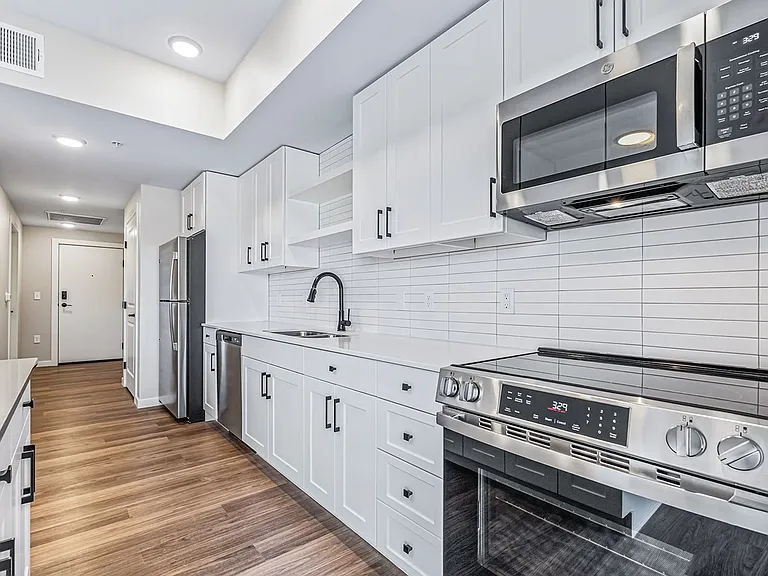 Asher Apartments - LIMITED-TIME OFFER 8 WEEKS FREE! — Photo 38