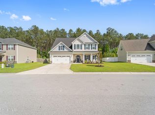 208 Wood House Dr, Jacksonville, NC 28546