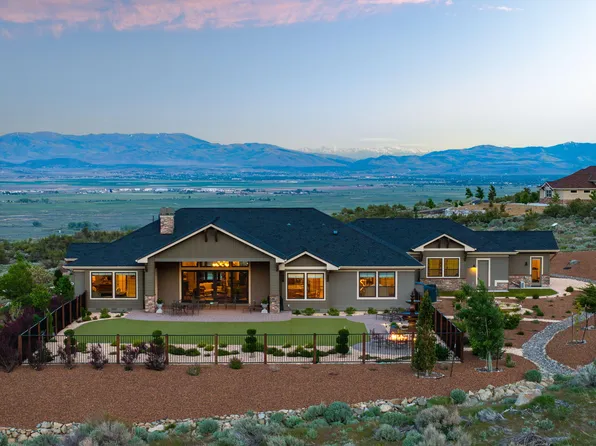 300 James Canyon Loop, Genoa, NV 89411