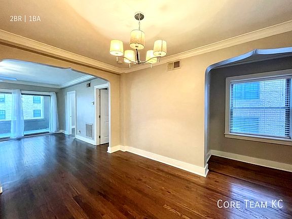 2nd image of 710 W 48th St #202