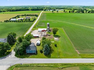 5306 Hillcrest Dr, Allenton, WI 53002