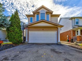 39 Karalee Cres, Cambridge, ON N3C 4H3
