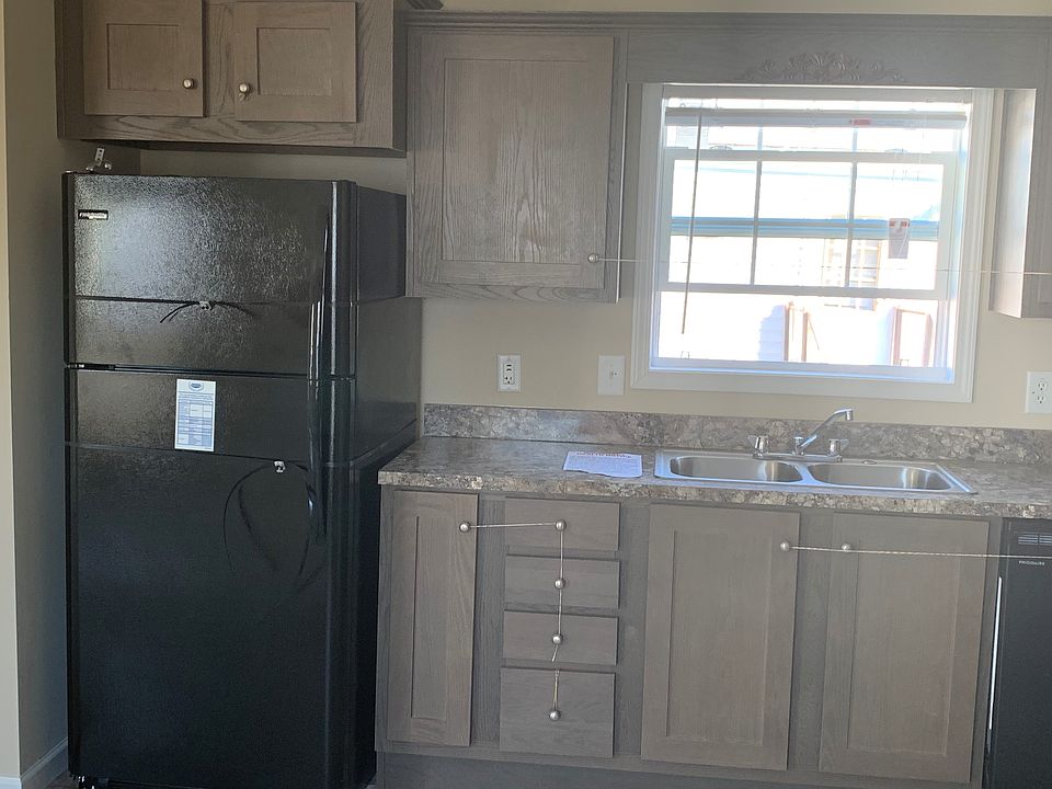 2nd image of 9401 Wilson Blvd Lot 202