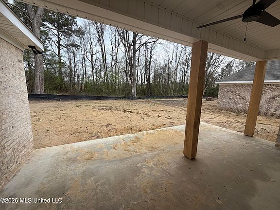 5th image of 196 Lake Harbor Rd