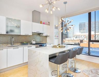 346-354 Congress St #702, Boston, MA, 02210
