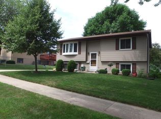 405 41st Ave NW, Rochester, MN 55901