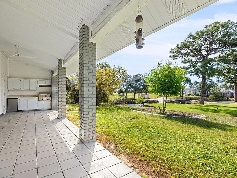 83 Lake Lorraine Cir — Photo 50