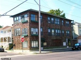 6750 Ventnor Ave, Ventnor City, NJ 08406