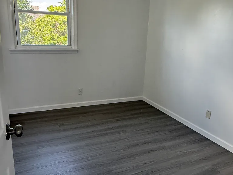 11828 Basile Rd — Photo 12