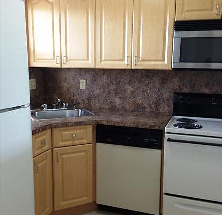 4th image of 8345 Sunrise Lakes Blvd APT 308
