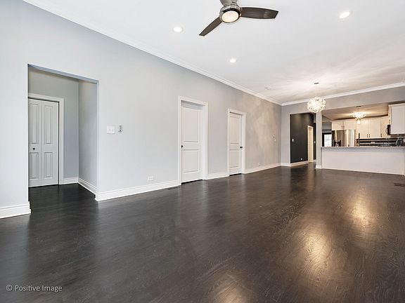 4th image of 617 N Waller Ave