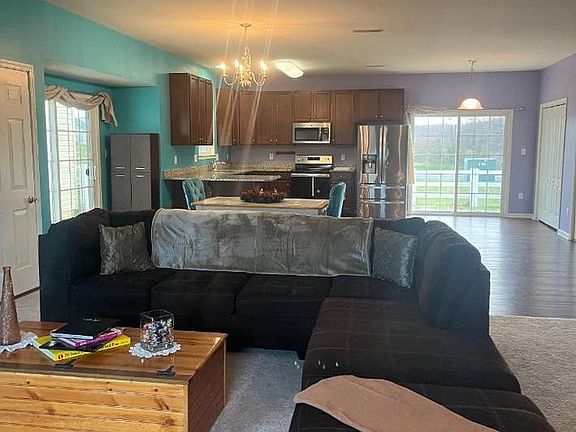 5th image of 338 Camerton Ln