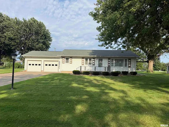 1802 Willer Dr N, Quincy, IL 62305