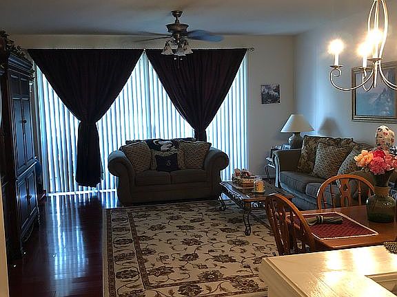3rd image of 11168 Campfield Cir