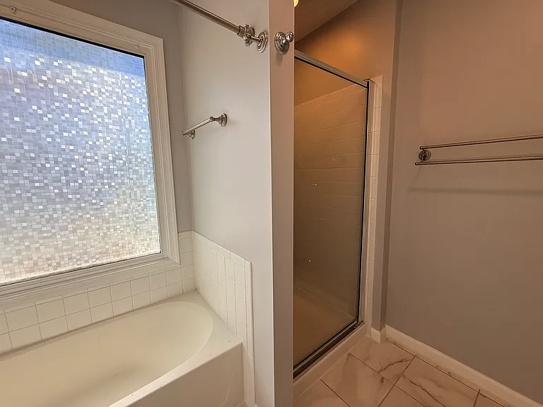 235 Eisenhower Ct — Photo 11