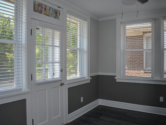 5th image of 7505 Pershing Ave APT 2E