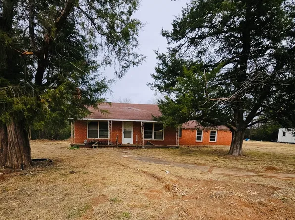 19565 E County Road 2187, Tatum, TX 75691