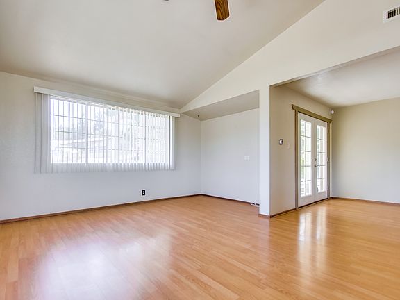 4th image of 8956 Creekford Dr