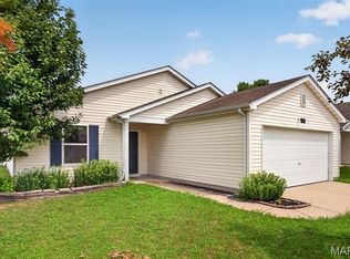 1413 Autumn Lakes Ln, Mascoutah, IL 62258