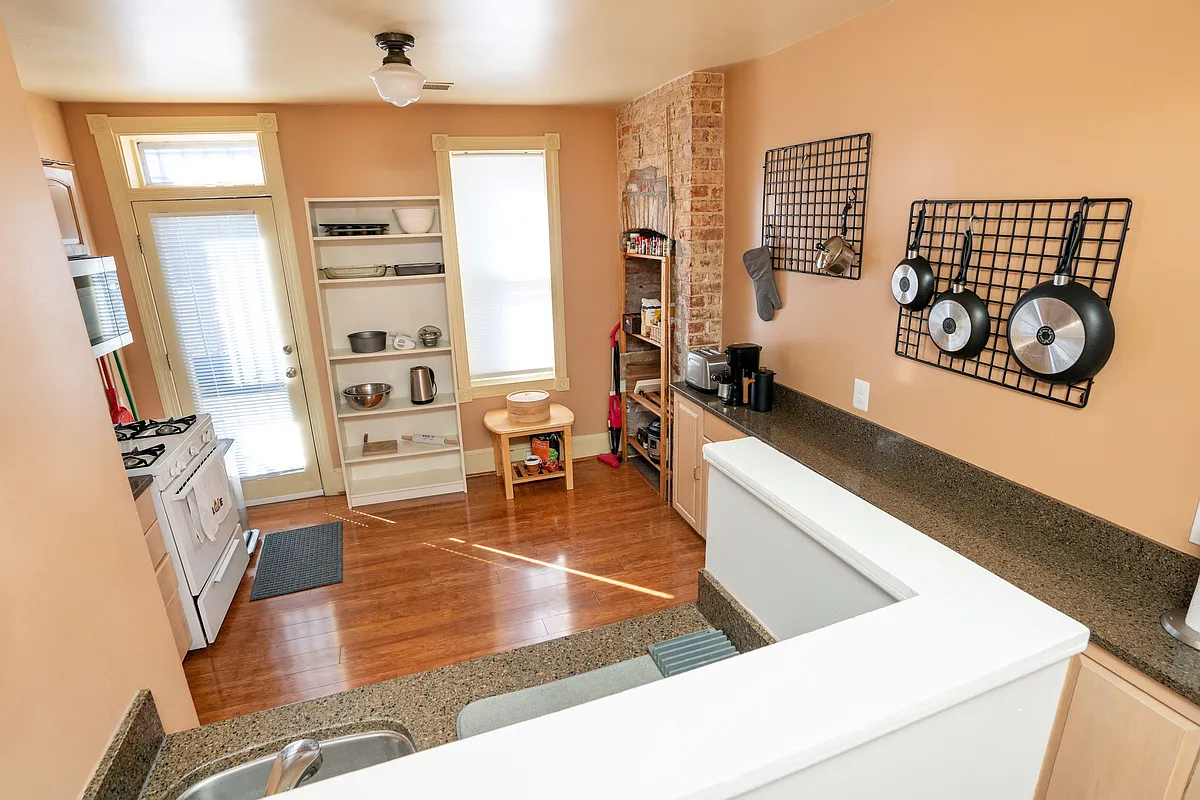 Photo 1 of 15 - 1 bed, 1.5 bath, 178 sqft, $1,395 - Washington, DC A fully equipped Kitchen - 1 bed, 1.5 bath, 178 sqft, $1,395