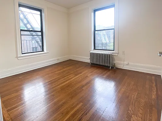 Rented by Reliance USA Inc | media 4