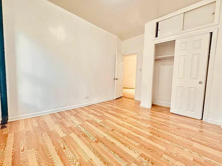 319 E 108th St #5S — Photo 2
