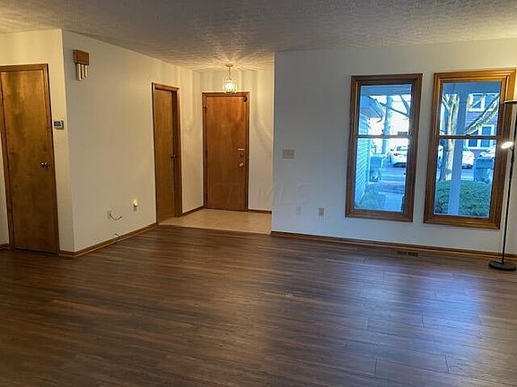 5th image of 3874 Oakbridge Ln