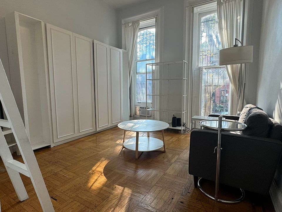1st image of 397 Clermont Ave APT 2R