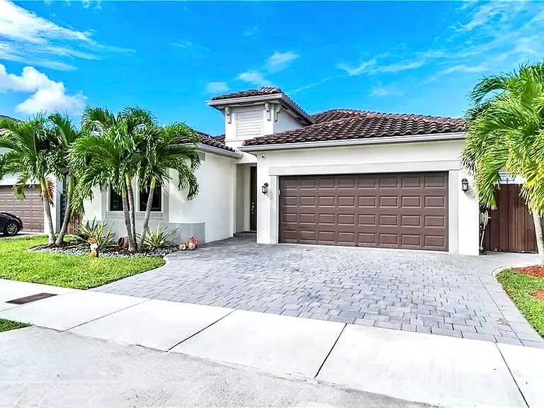 1920 SW 154th Ave — Photo 19