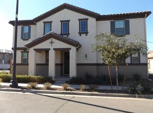 924 S Swallow Ln, Gilbert, AZ 85296