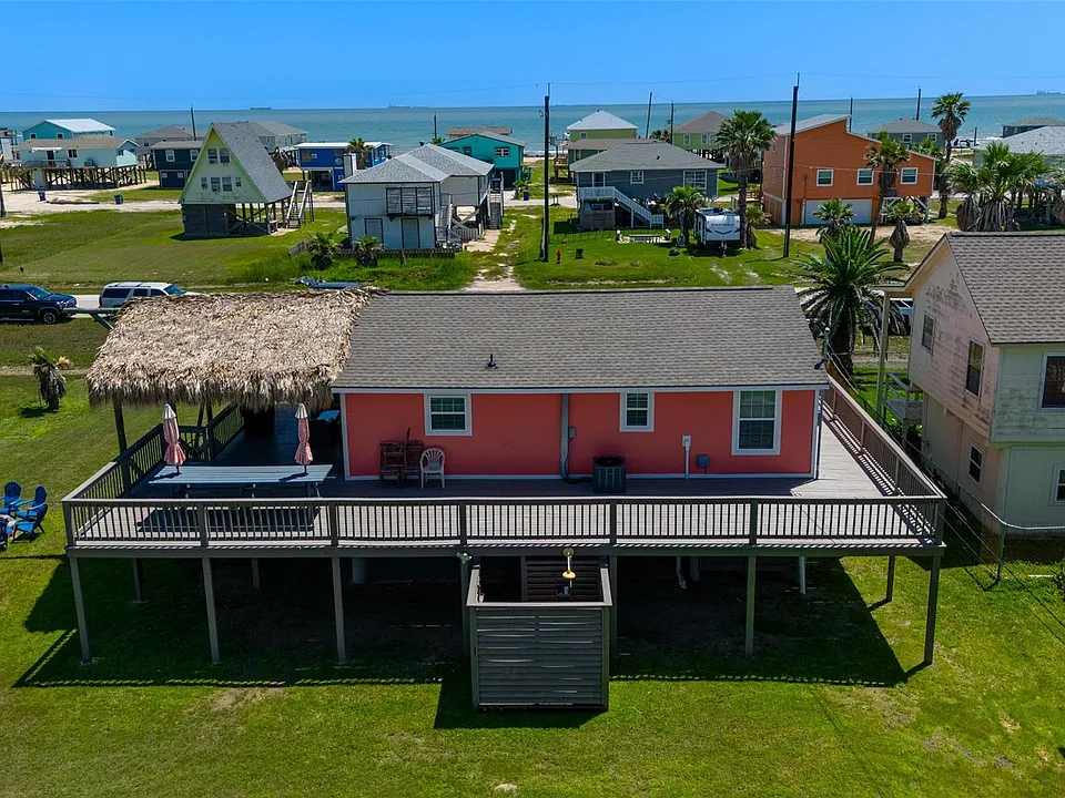 610 Surf Dr