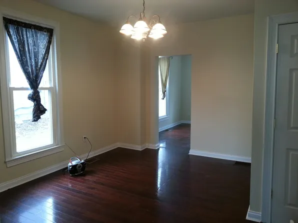 314 N Wright St, Blanchester, OH 45107