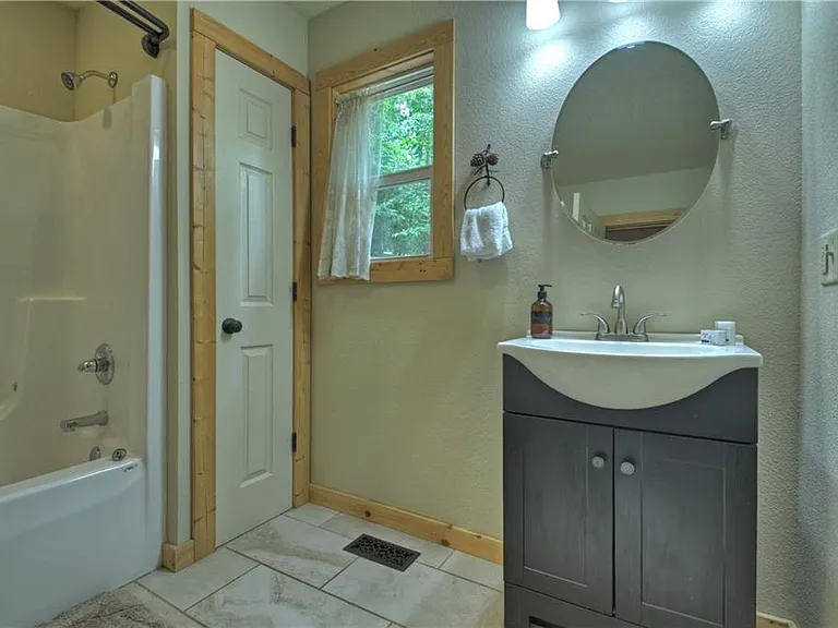 298 Spindrift Ct — Photo 18