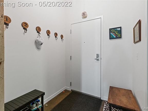 5th image of 444 W Willis St #57/414-414