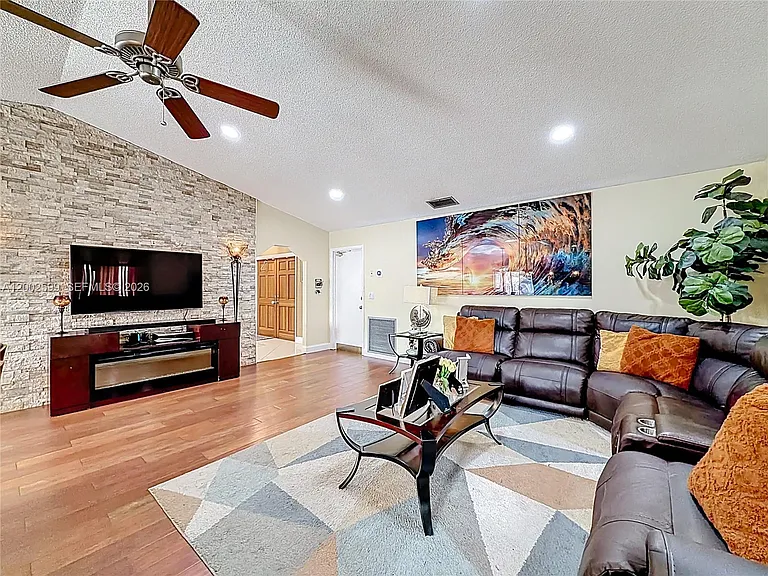 8060 NW 51st Ct — Photo 46