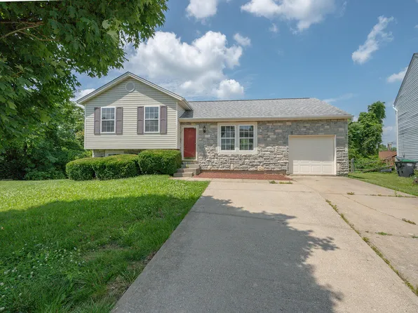 2802 Berwood Ln, Hebron, KY 41048