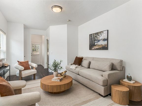4th image of 8233 Rossi Rd