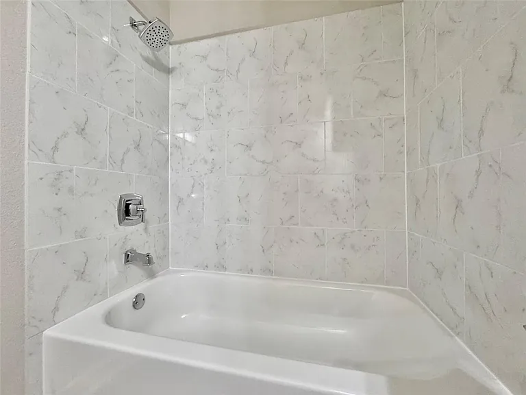 2110 Blue Meadow Dr #A — Photo 27