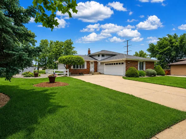 12316 W 103rd Ct, Saint John, IN 46373