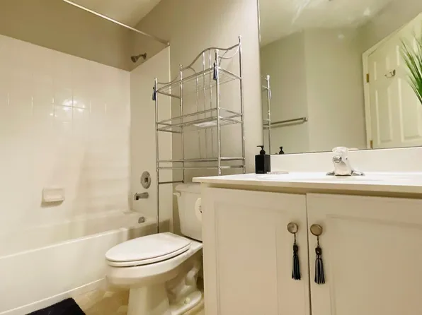 128 Lullwater Way, Falling Waters, WV 25419