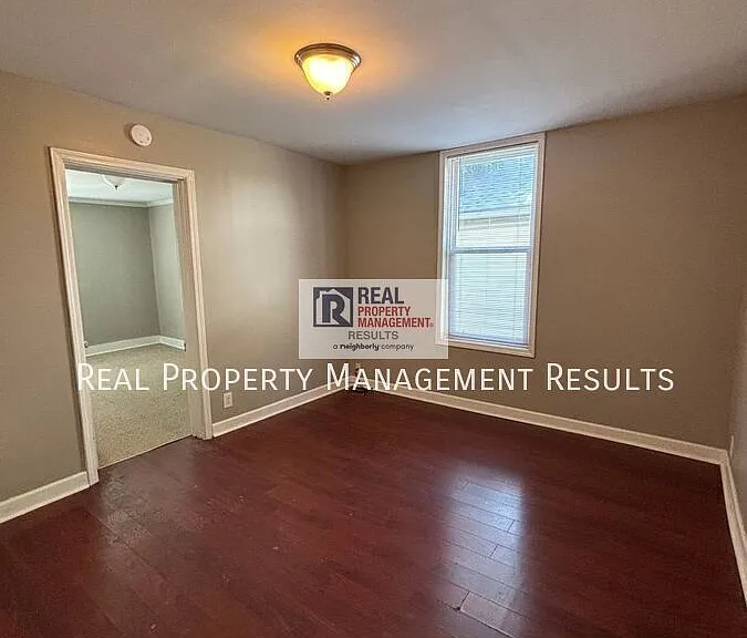 309 Chandler Ave #4 — Photo 5