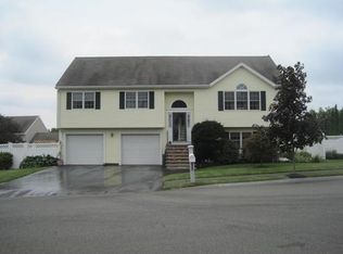 111 Emerald Dr, Lynn, MA 01904