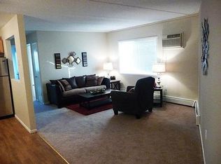 500 Greenhaven Rd APT 211, Anoka, MN 55303