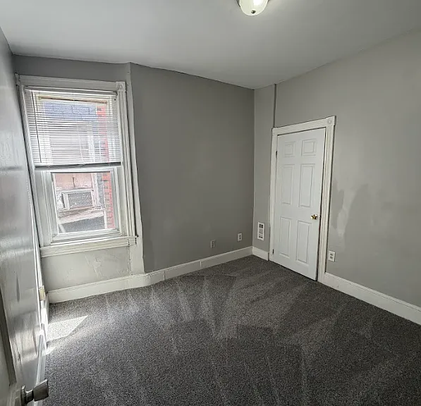 413 N Redfield St — Photo 6