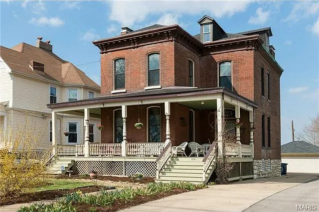 6735 Mitchell Ave photo 1