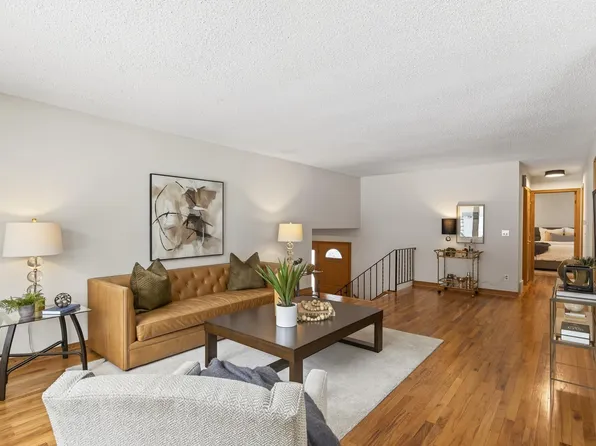 16609 Galaxie Way, Rosemount, MN 55068